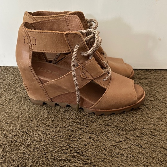 Sorel Shoes - Sorel Women's Brown Lace-Up Wedges